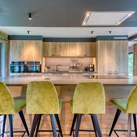 1 Maison Caerdinael - 14 Personnes Sur Les Hauteurs De * دربي