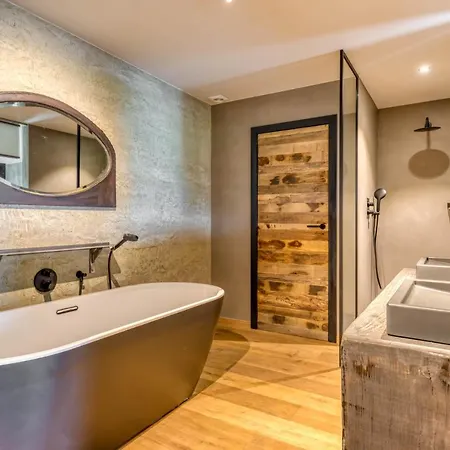 1 Maison Caerdinael - 14 Personnes Sur Les Hauteurs De بيت للعطل *