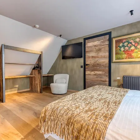 1 Maison Caerdinael - 14 Personnes Sur Les Hauteurs De *